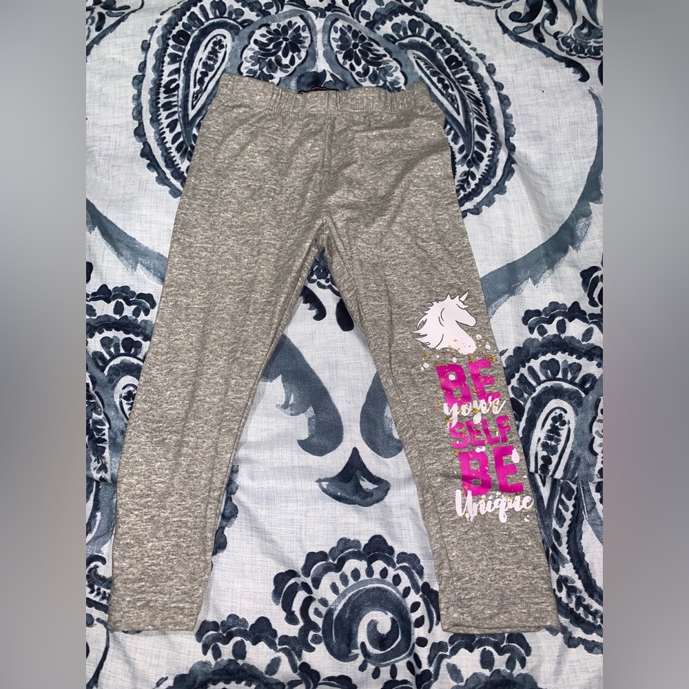 Heather Gray Knit Leggings with Relaxed Fit